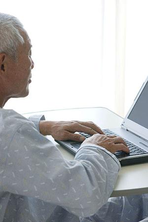 大阪でタトゥー除去のための美容外科探し